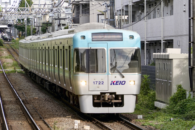1000系・ブルーグリーンの車両写真