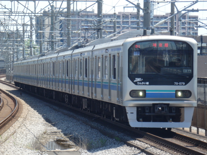 70-000形の車両写真