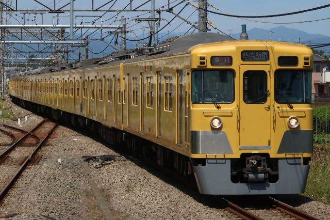 2000系の車両写真