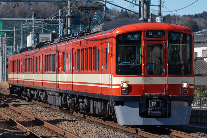 4000系・秩父線開通55周年の車両写真