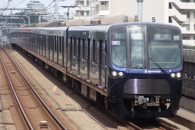 20000系の車両写真