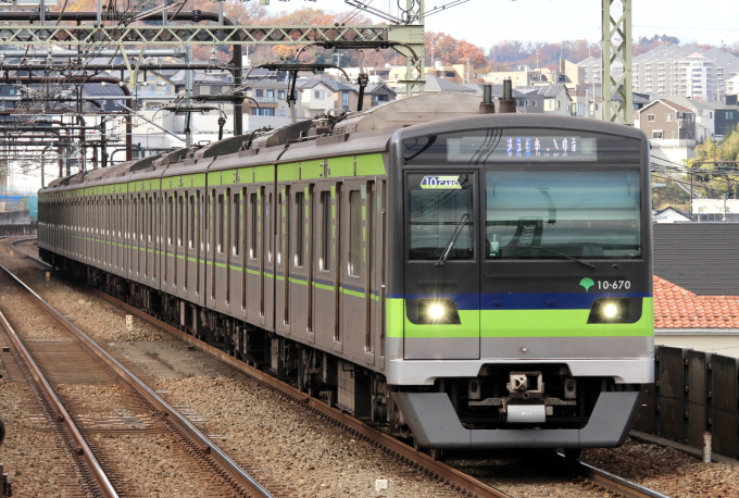 10-300形・3〜6次車の車両写真