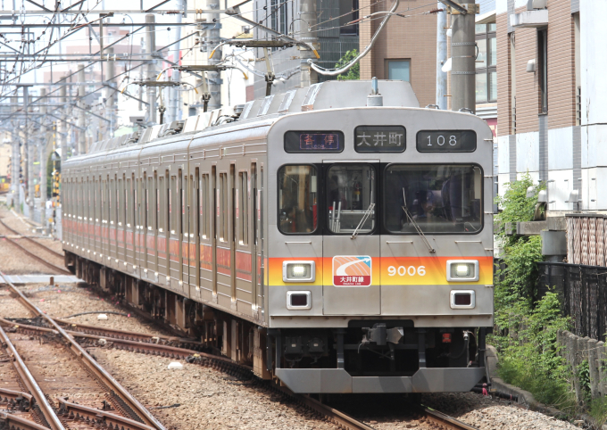 9000系・9020系の車両写真