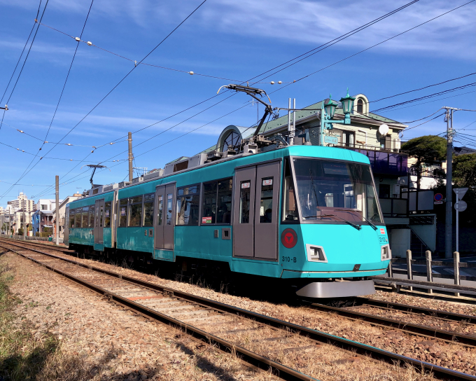 300系・ターコイズグリーンの車両写真